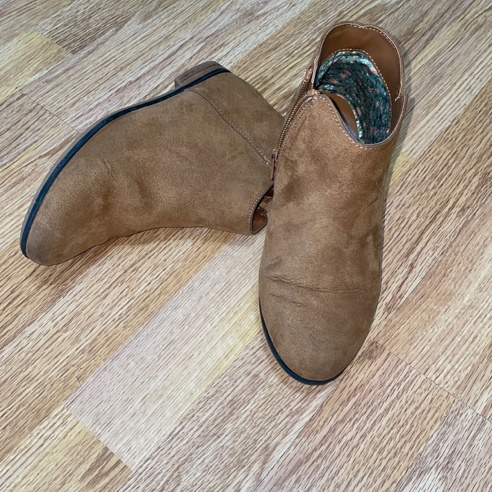 Cat and Jack Boots